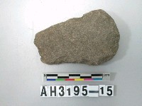 藏品(小型舌刃打製石斧)的圖片